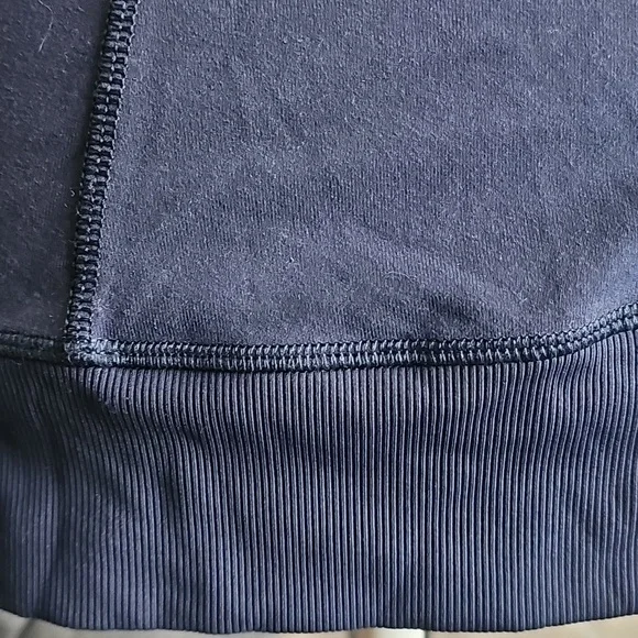 LULULEMON Womens sz6 dark blue two zippered fitted top.Fits Like A Define Jacket - Picture 10 of 10